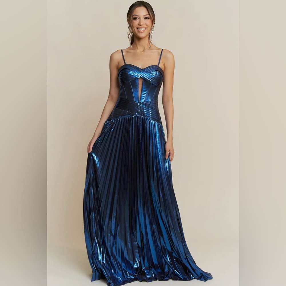 Elegant Blue Evening Gown